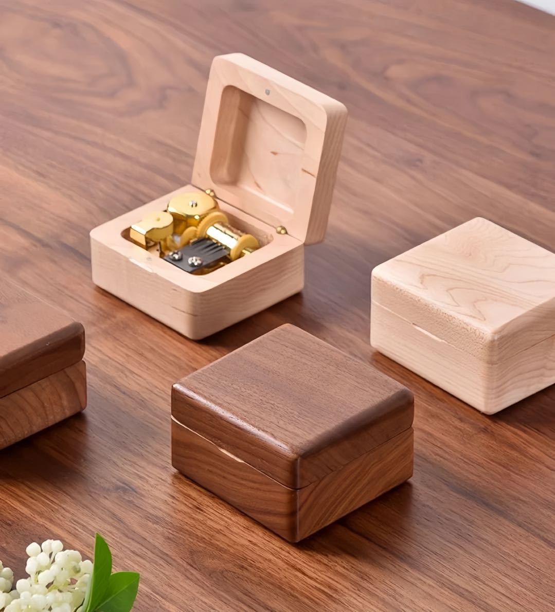 Hộp nhạc cót khắc tên, in hình theo yêu cầu, hộp gỗ óc chó cao cấp, musicbox - quà tặng sinh nhật, kỷ niệm