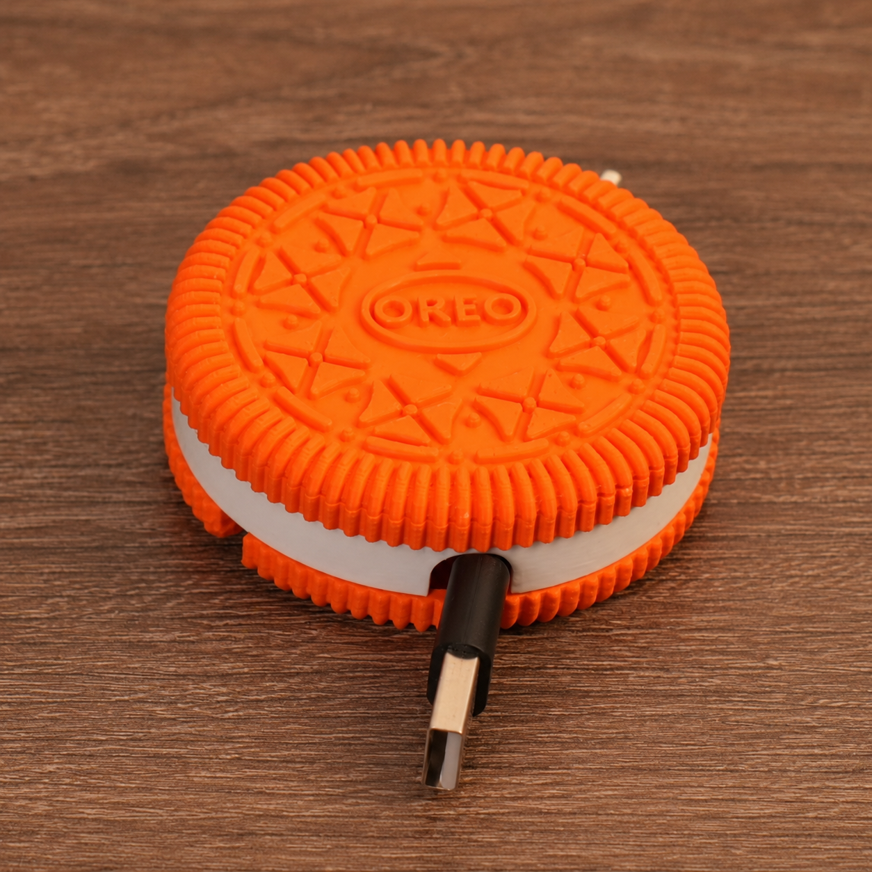Cuộn Thu Gọn Dây Sạc Oreo