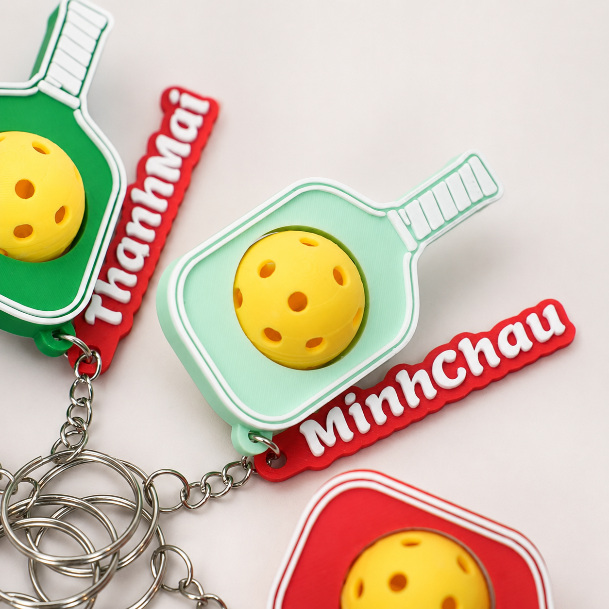 Móc Khóa Pickleball Bóng Xoay Tròn - Móc Khóa Vợt Pickleball 3D Kèm Charm Tên Theo Yêu Cầu
