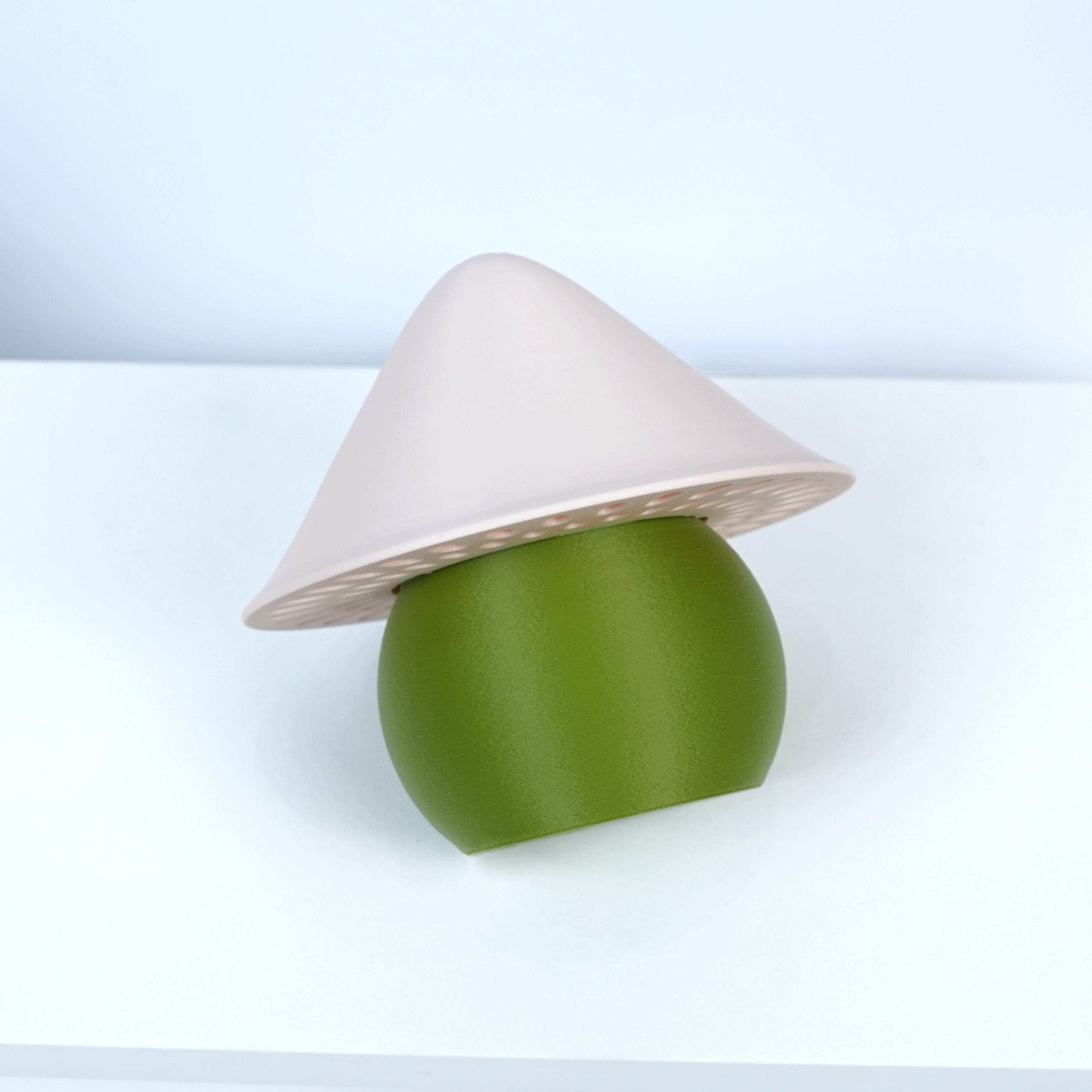 Amber Dome Lamp – Đèn Ngủ Trang Trí Đầu Giường, Ánh Sáng Vàng Ấm Sang Trọng