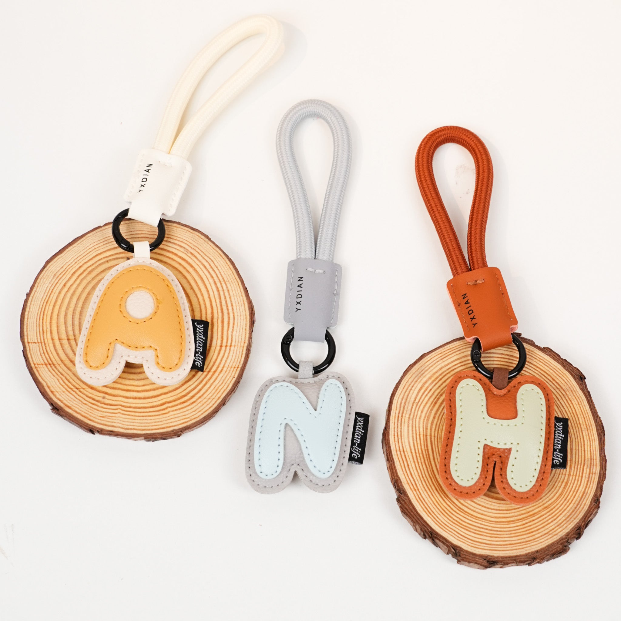 Móc khóa chữ cái - 22 chữ cái alphabet