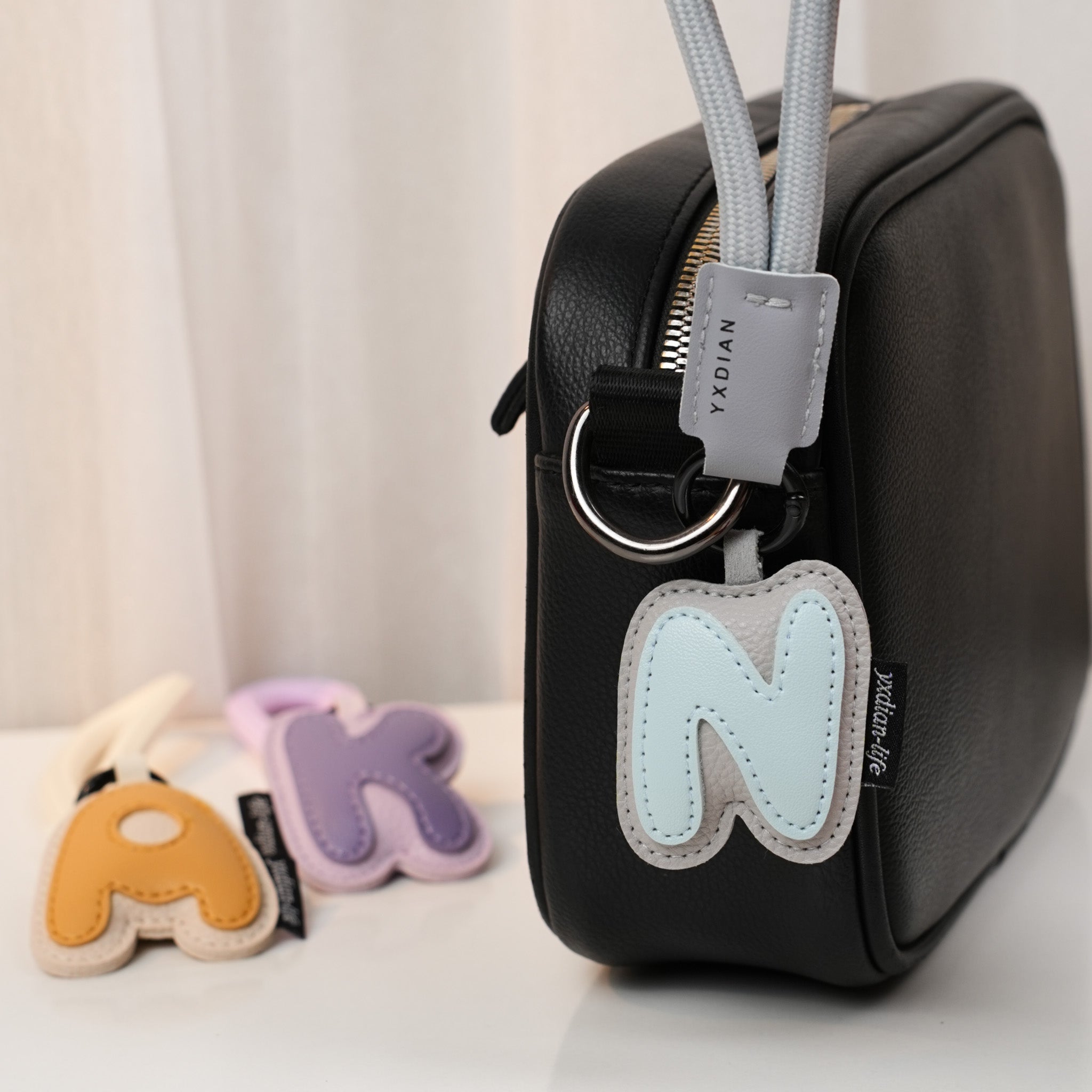 Móc khóa chữ cái - 22 chữ cái alphabet