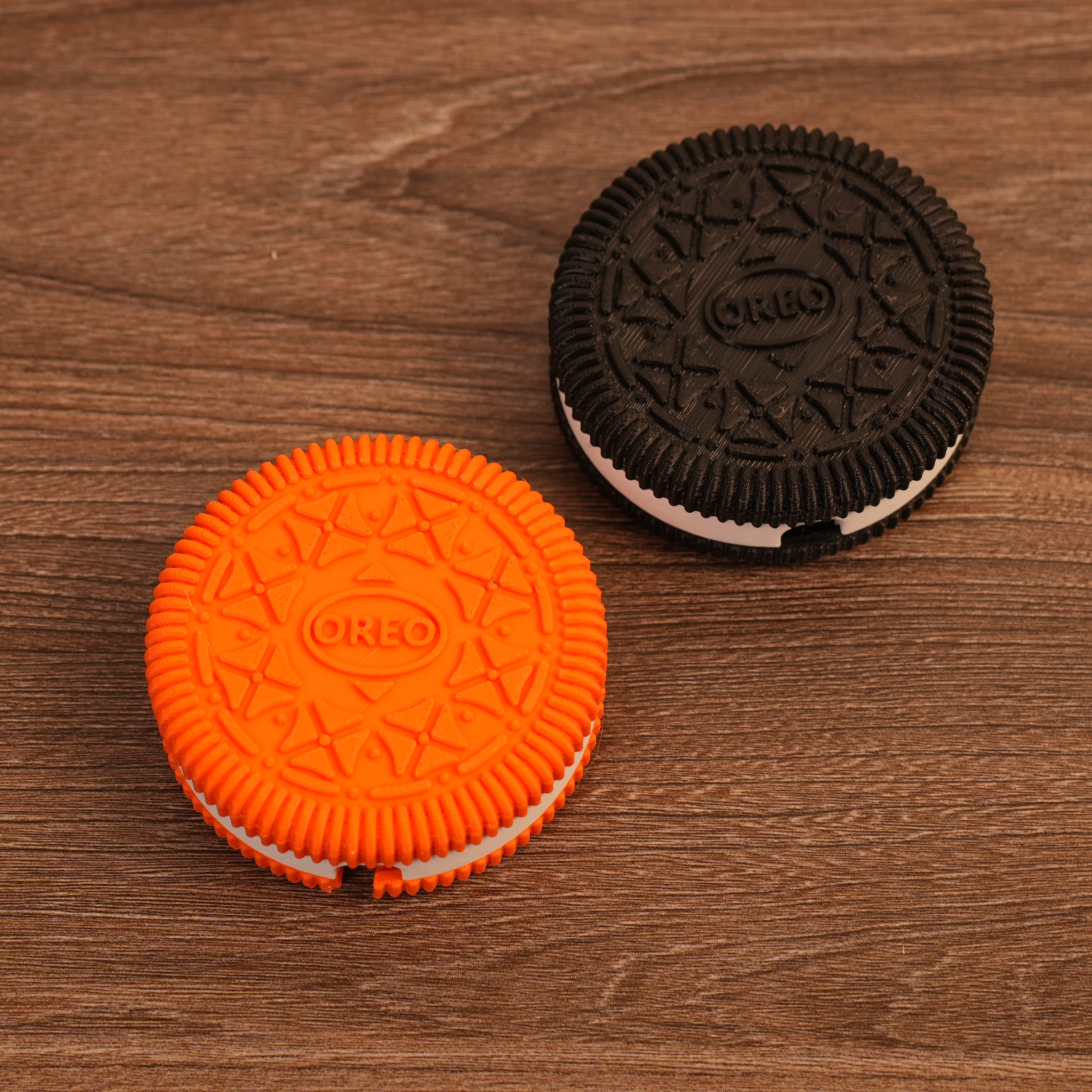 Cuộn Thu Gọn Dây Sạc Oreo