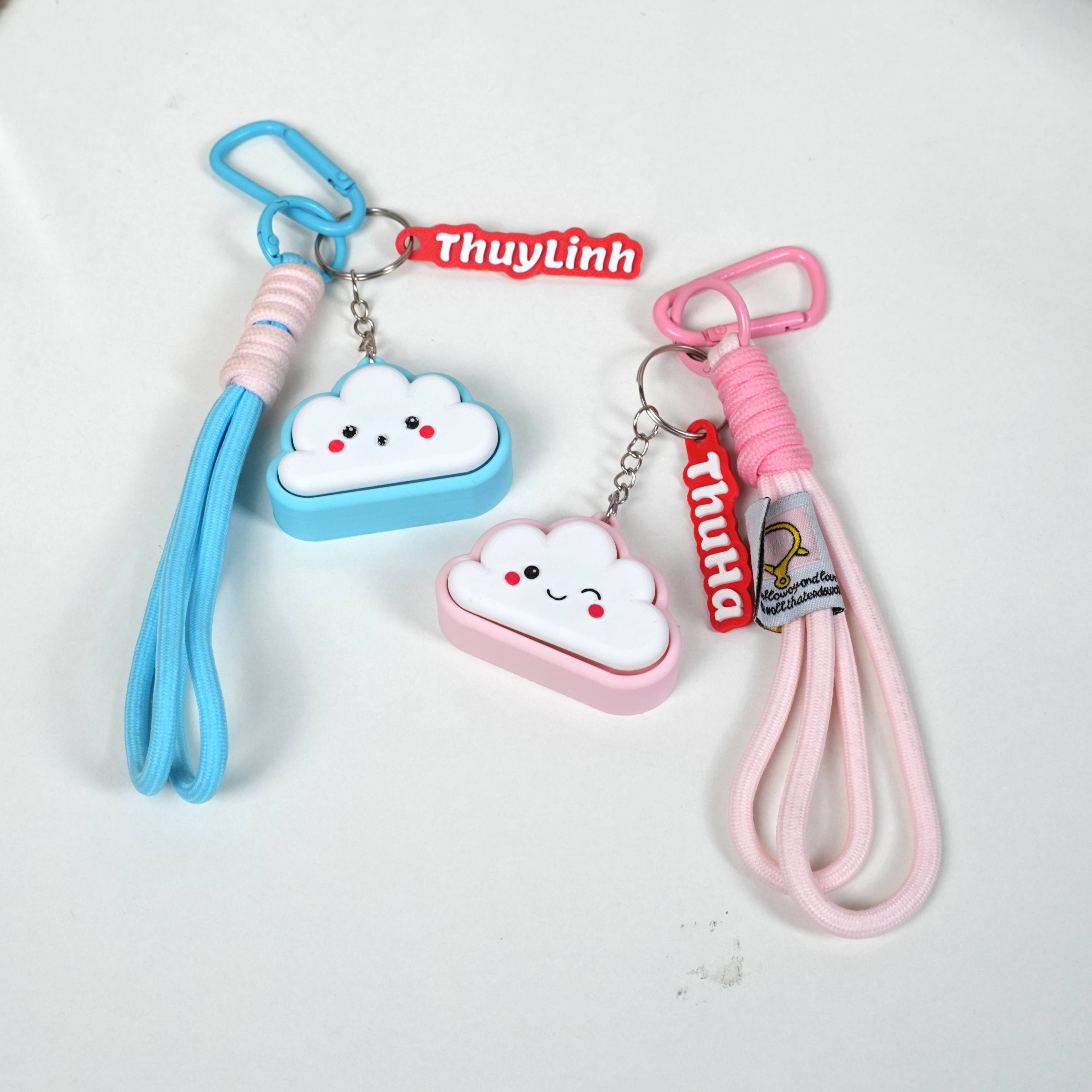 Móc Khoá Clicky Đám Mây Dễ Thương – Phụ Kiện Treo Túi, Quà Tặng In Tên Cá Nhân Hoá