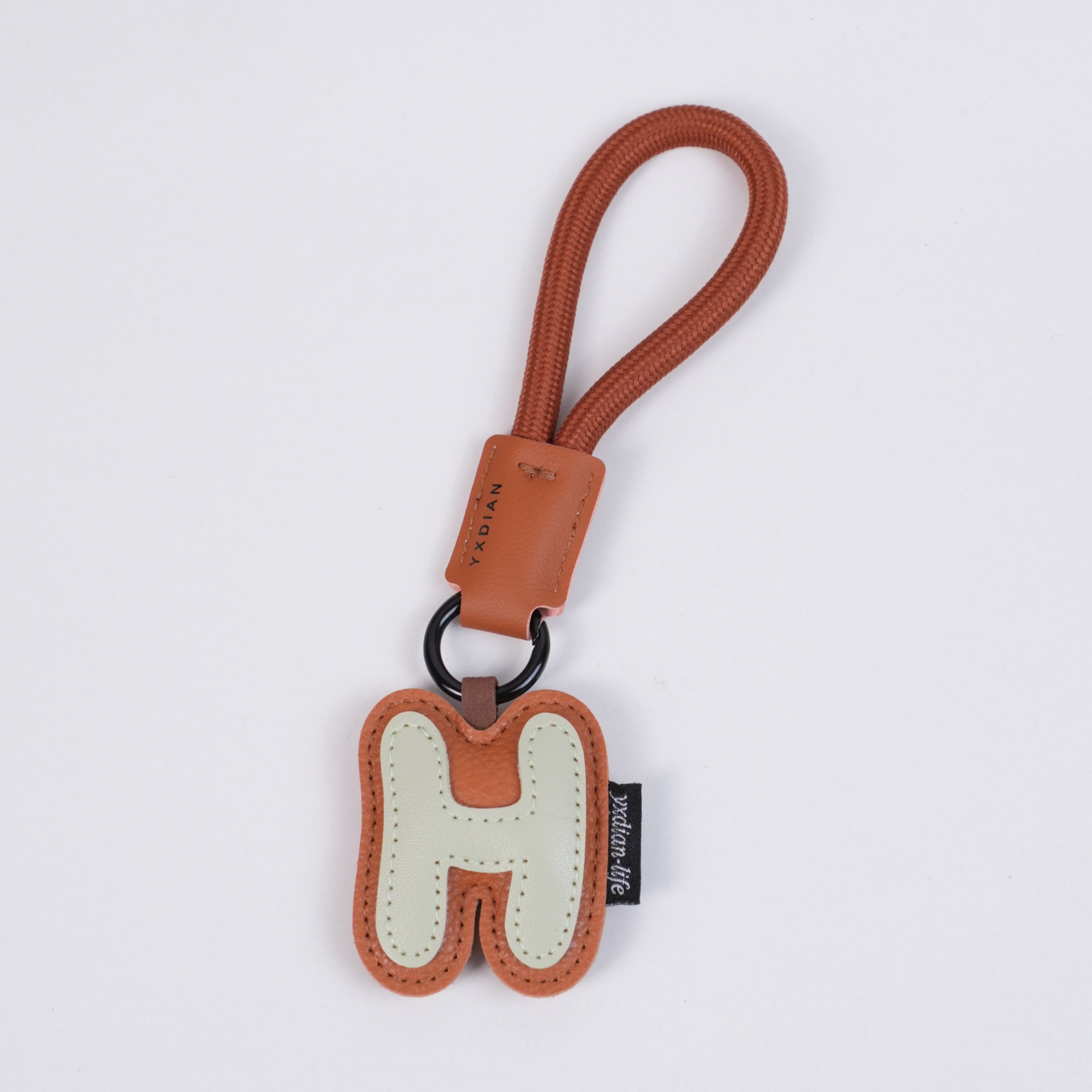 Móc khóa chữ cái - 22 chữ cái alphabet