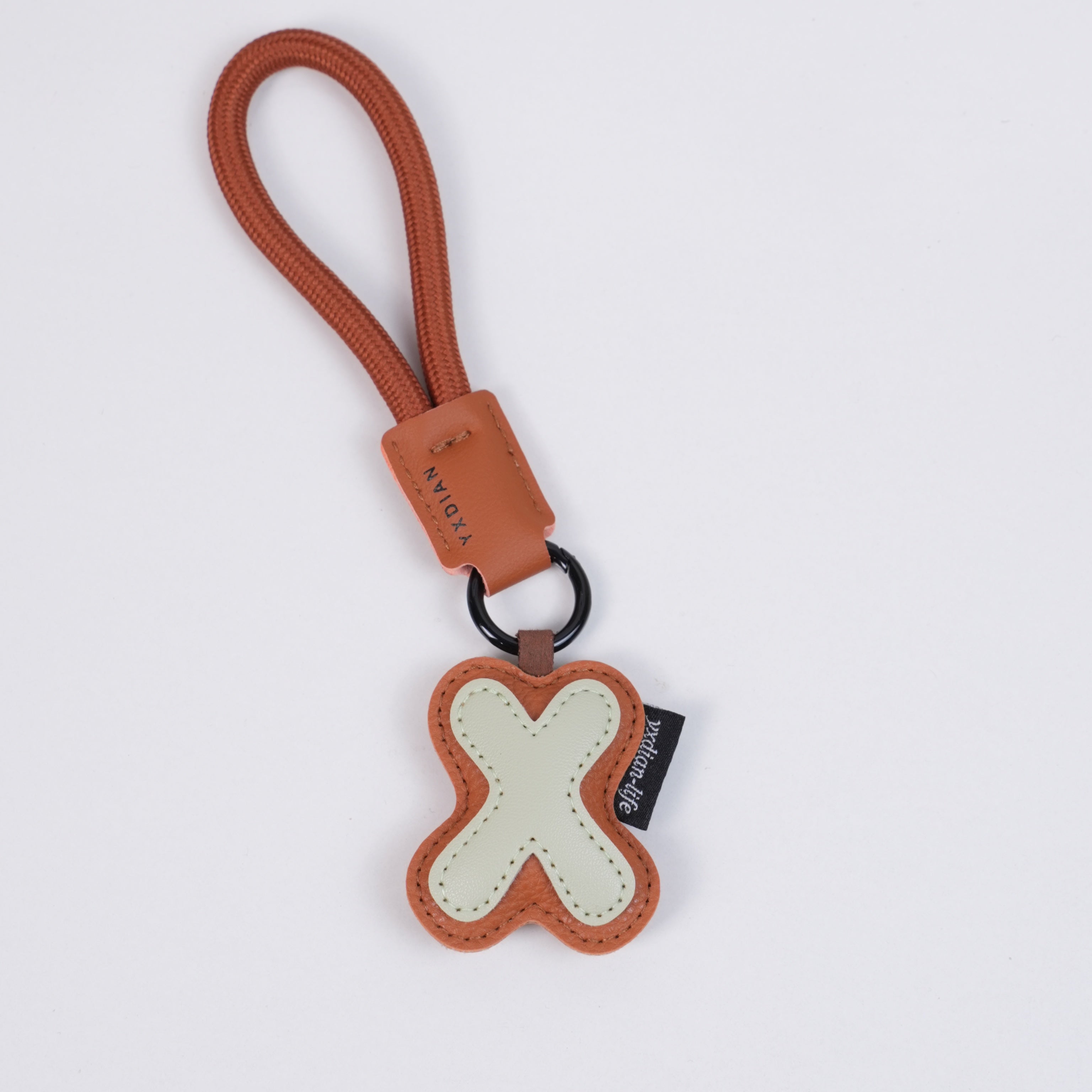 Móc khóa chữ cái - 22 chữ cái alphabet