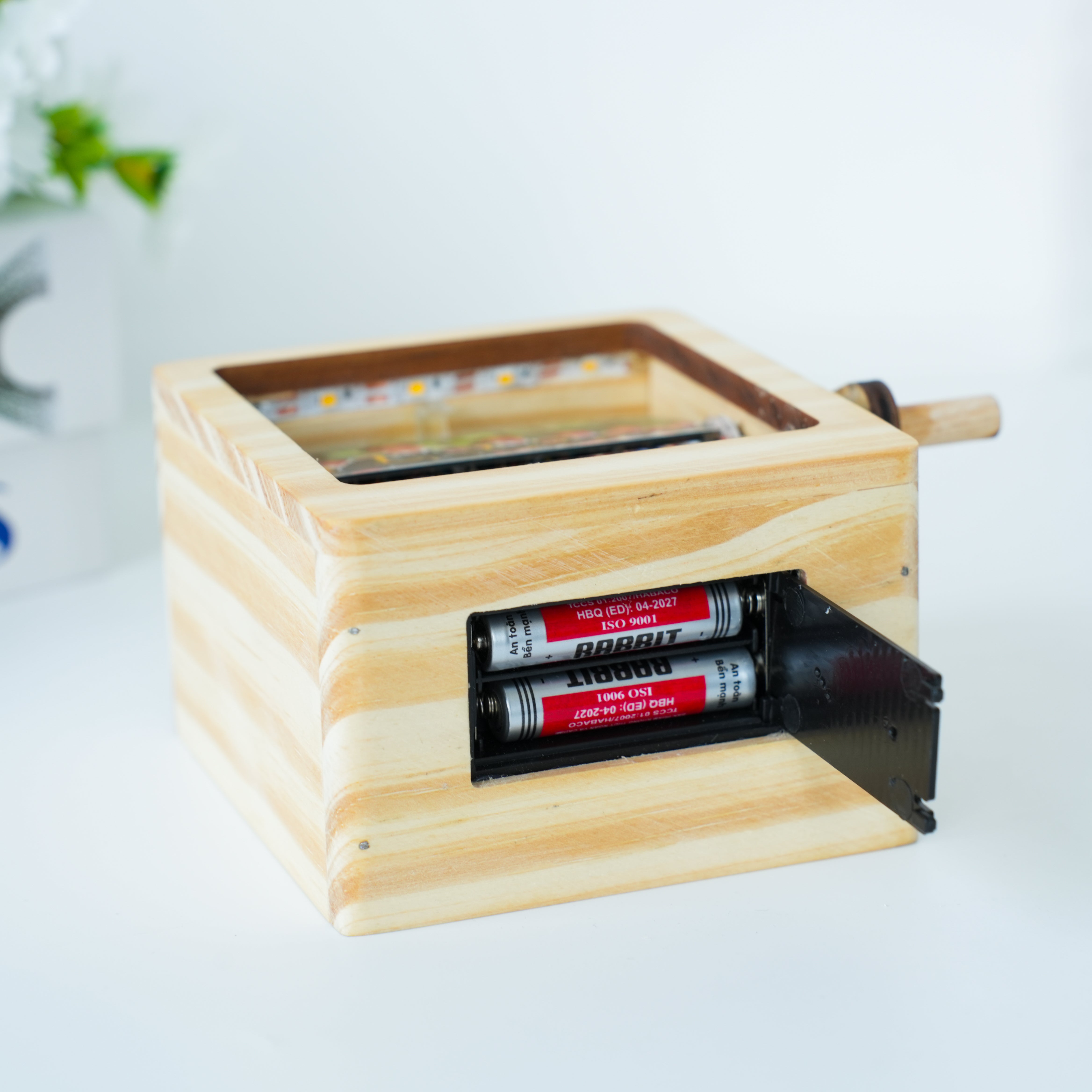 Hộp quay ảnh kỷ niệm - flip photo box - tích hợp đèn LED - in hình ảnh theo yêu cầu - Raccoonie