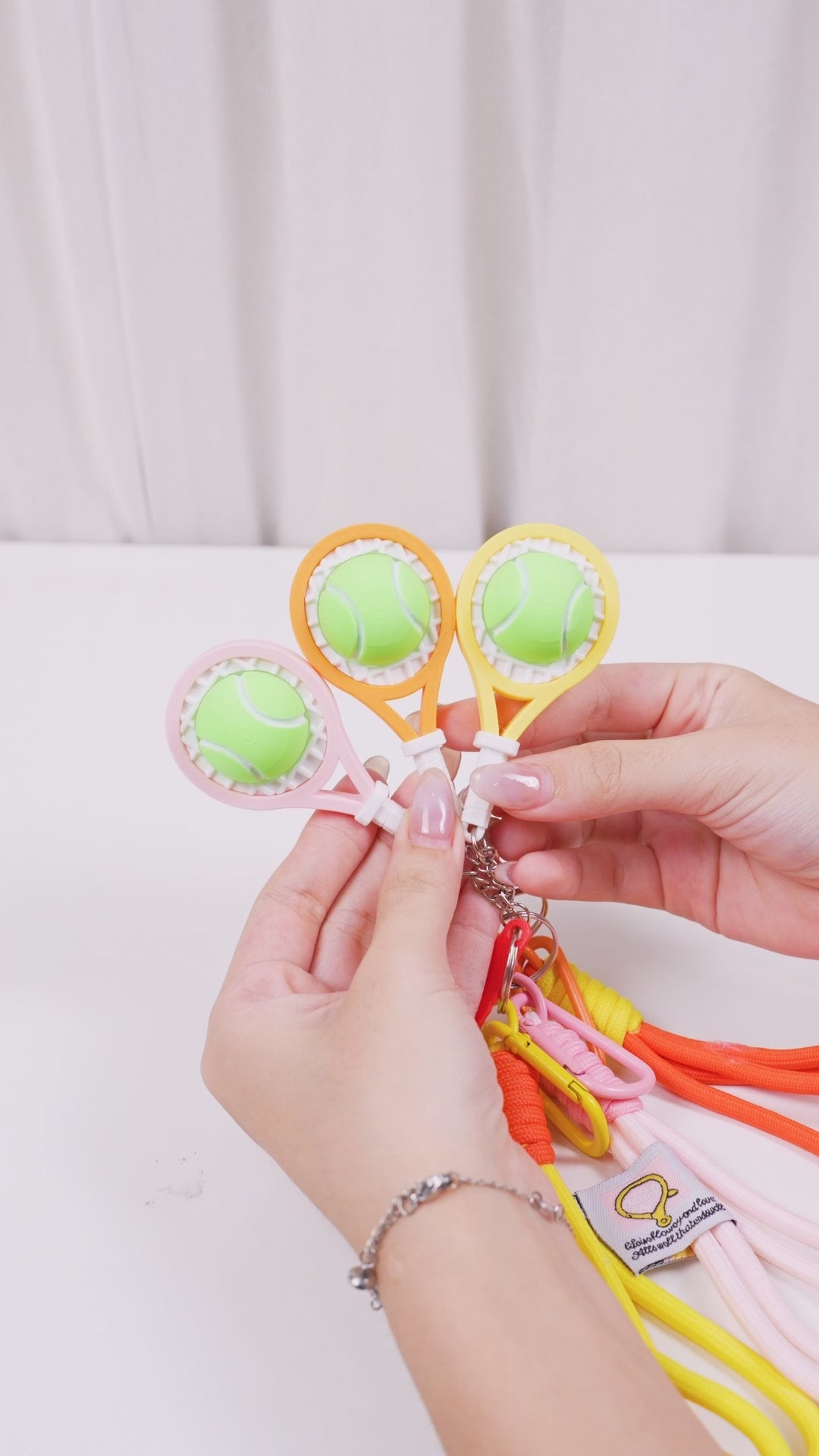 Móc Khoá Clicky Tennis Custom Tên Cá Nhân Hoá - Móc Khóa Vợt Tennis Mini Kèm Charm Tên